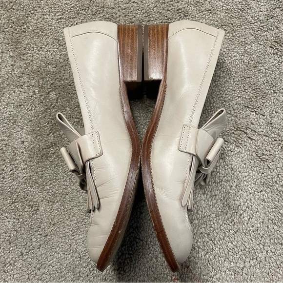 Pour La Victoire Ivory/Cream Tegan Bow Loafer Leather Classic Chic size 8 - Picture 6 of 13